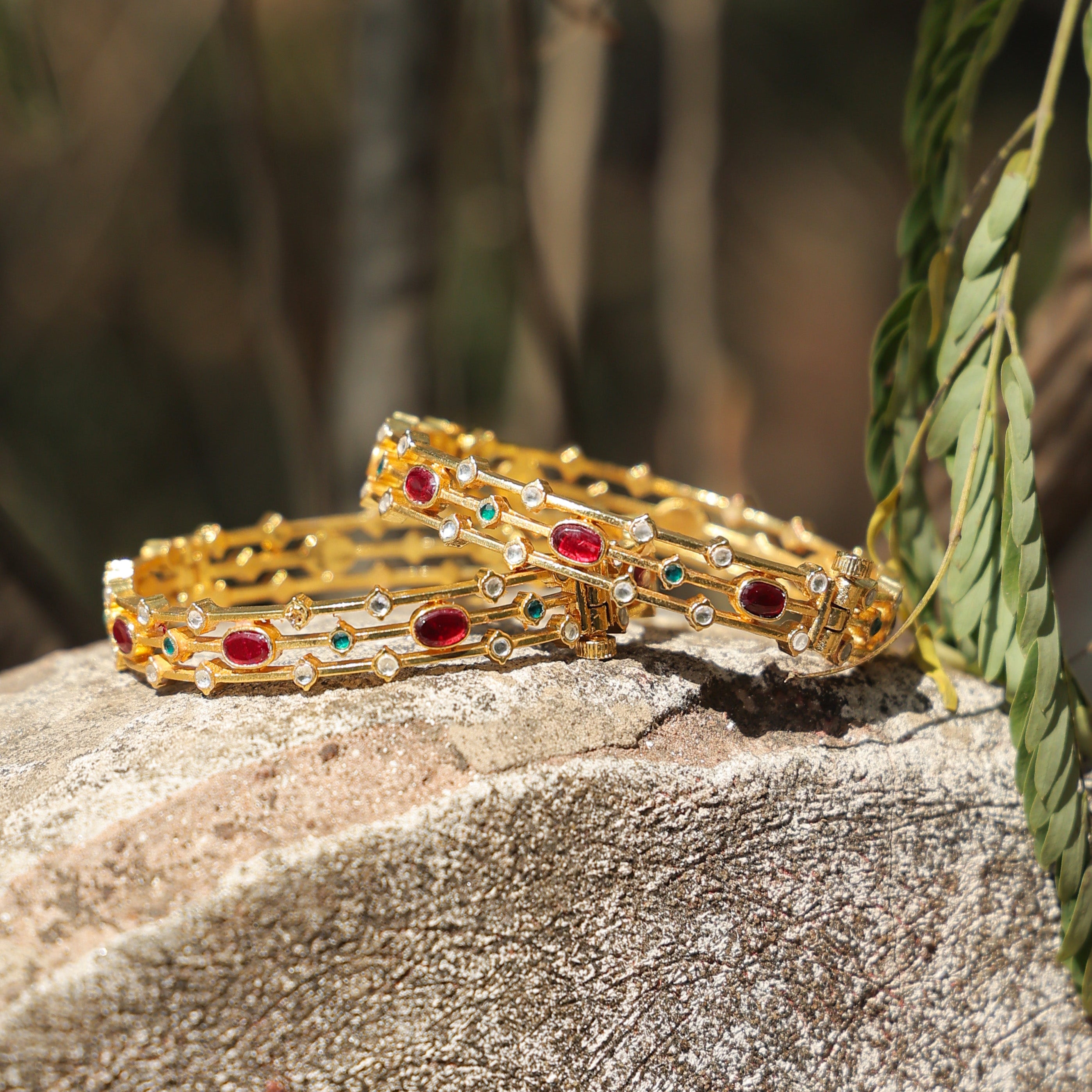 MDB364- White Colour Gold Plated Jadau Kundan Bangle