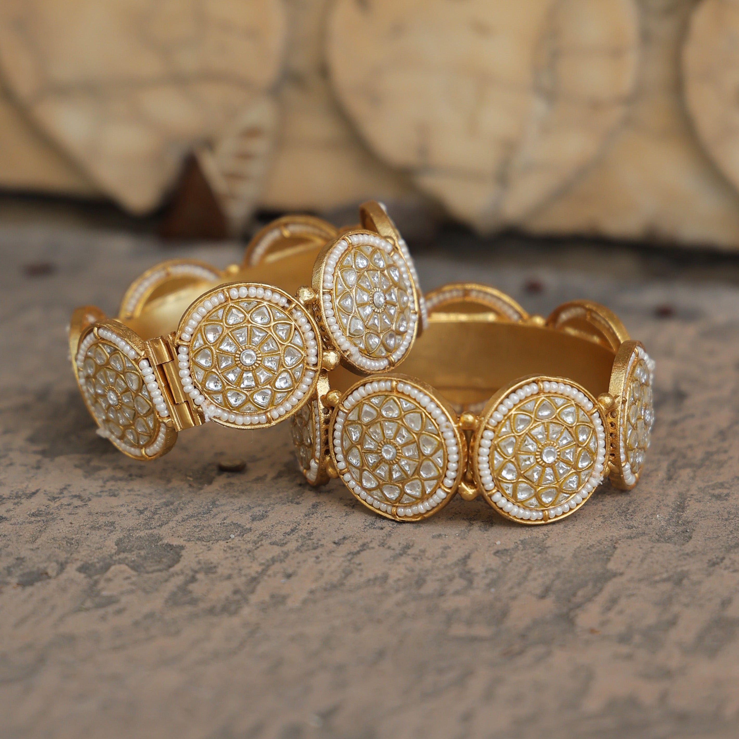 MDB365- White Colour Gold Plated Jadau Kundan Thappa Bangle