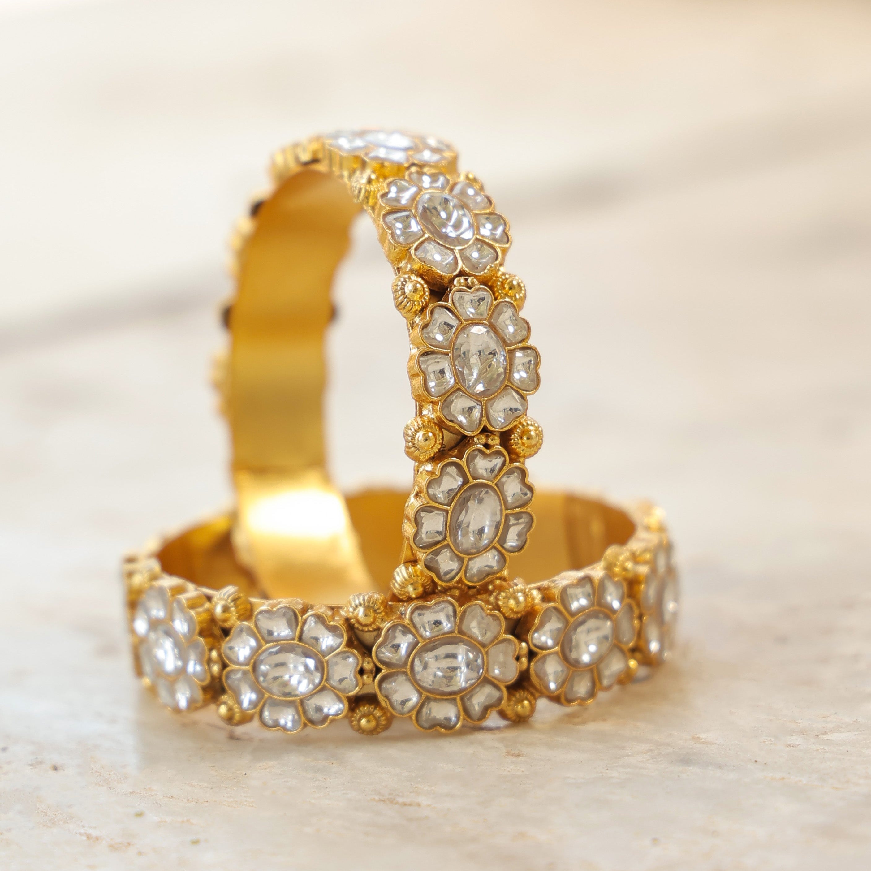 MDB357- White Colour Gold Plated Jadau Kundan Thappa Bangle