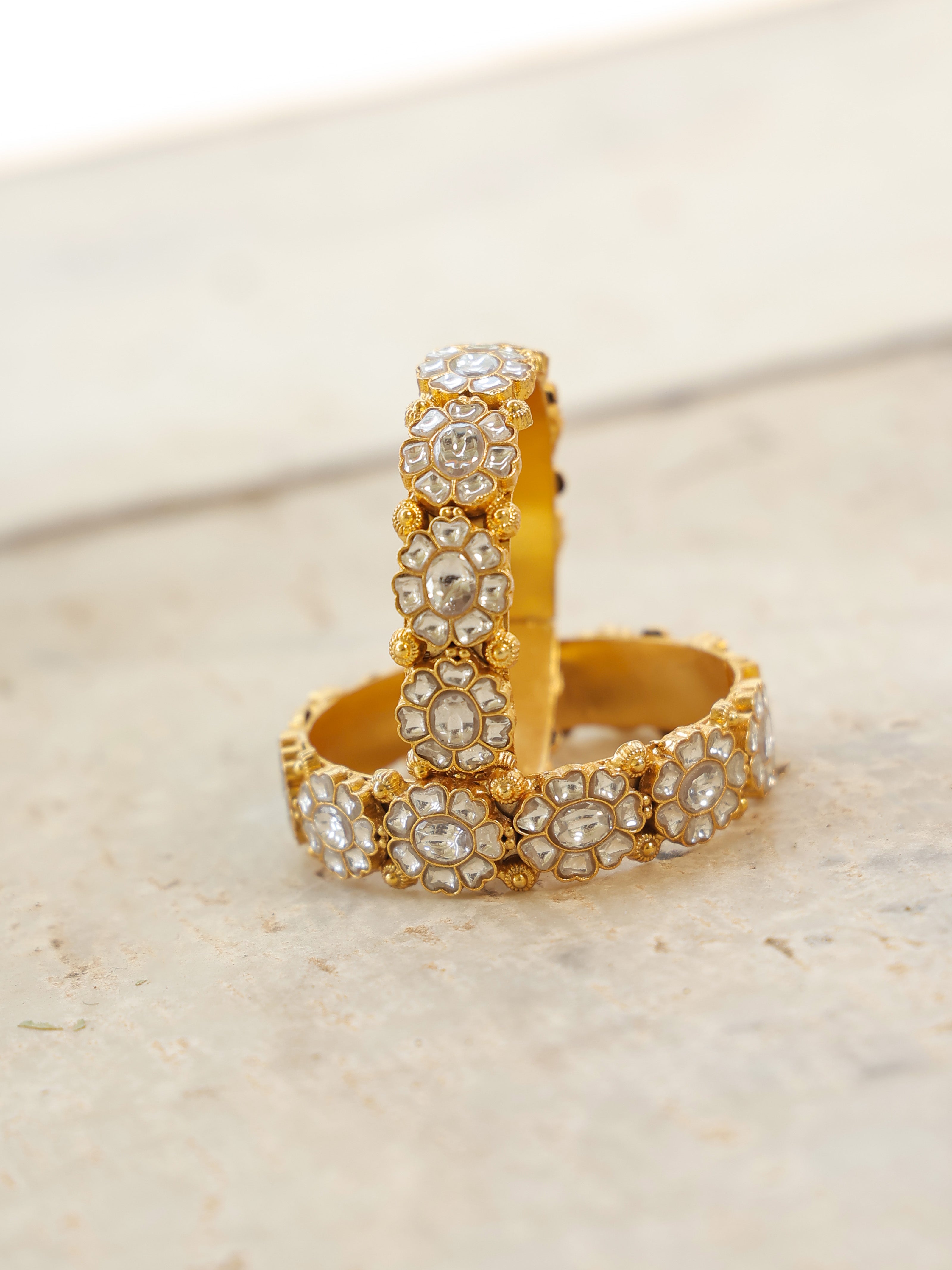 MDB357- White Colour Gold Plated Jadau Kundan Thappa Bangle