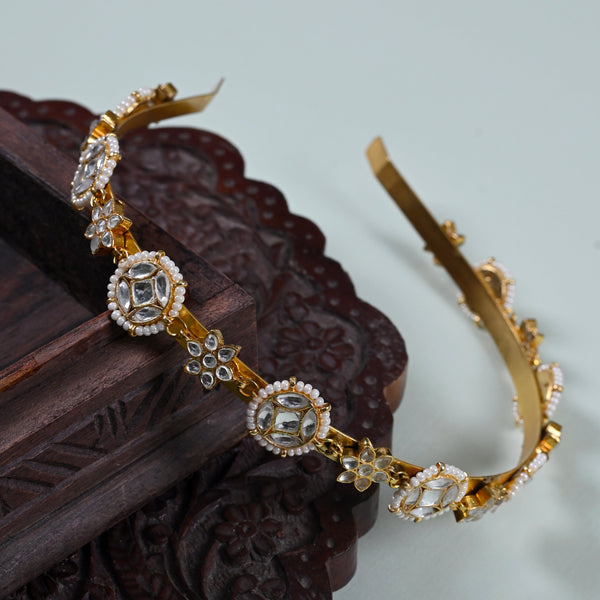 MDE826- White Colour Gold Plated Jadau Kundan Headband