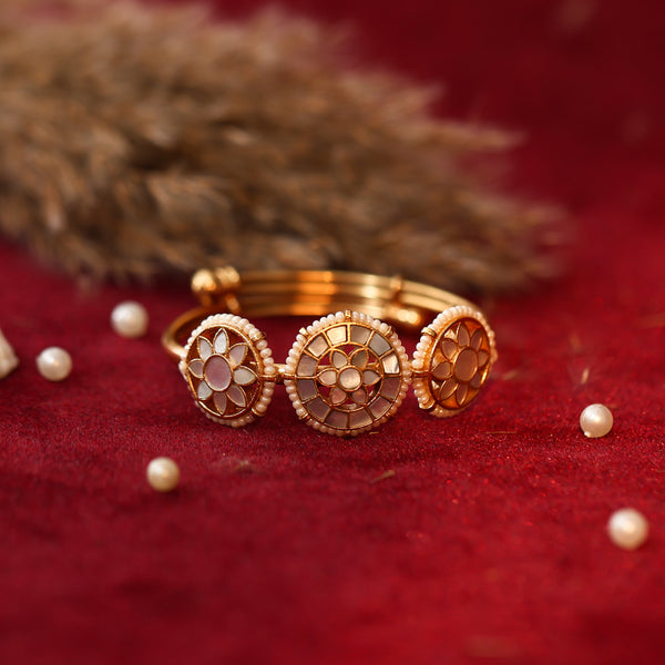 MDB644- White Colour Gold Plated Mother of Pearl Bracelet