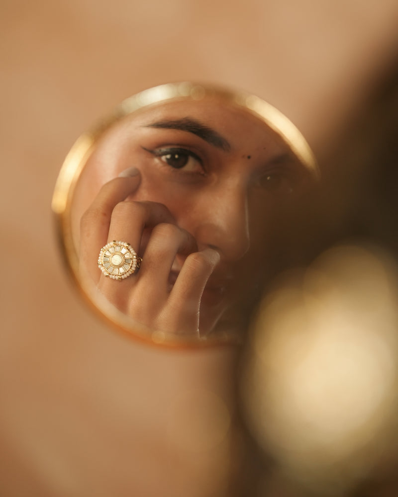 MDR1257 - White Colour Gold Plated Mother of Pearl Ring