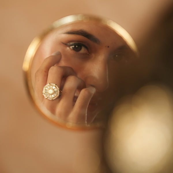 MDR1257 - White Colour Gold Plated Mother of Pearl Ring