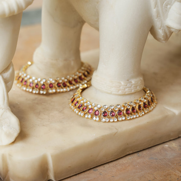 MDA907- White and Ruby Colour Gold Plated Jadau Kundan Anklet/ Payal