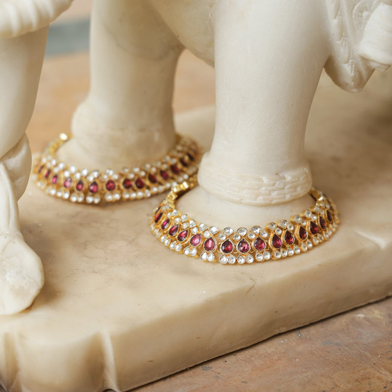 MDA907- White and Ruby Colour Gold Plated Jadau Kundan Anklet/ Payal
