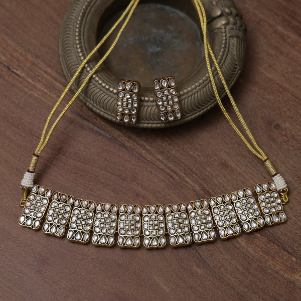 MDN785- White Colour Gold Plated Jadau Kundan Thappa Necklace Set