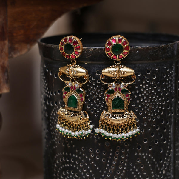 MDE1051- Red and Green Colour Gold Plated Jadau Kundan Thappa Dangler Earrings