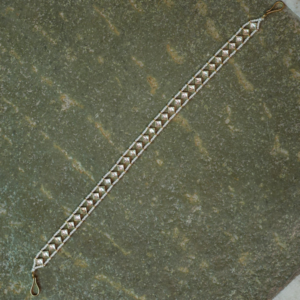 MDH886- White Colour Gold Plated Jadau Kundan Headband