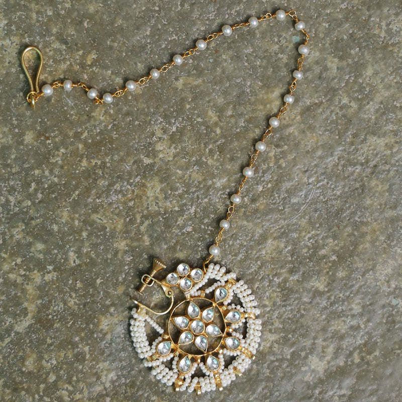 MDNA463- White Colour Gold Plated Jadau Kundan Nose Ring