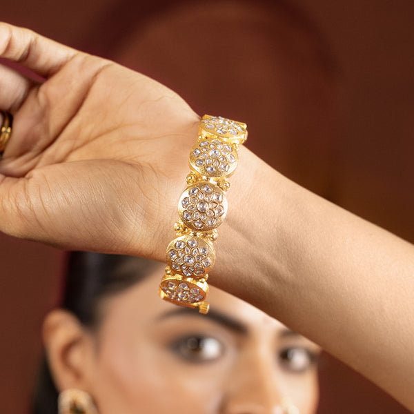 MDB957- White Colour Gold Plated Jadau Kundan Thappa Bangle