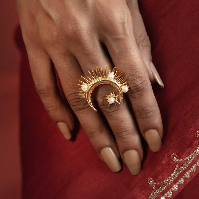 MDR918- Gold and White Colour Gold Plated Ring