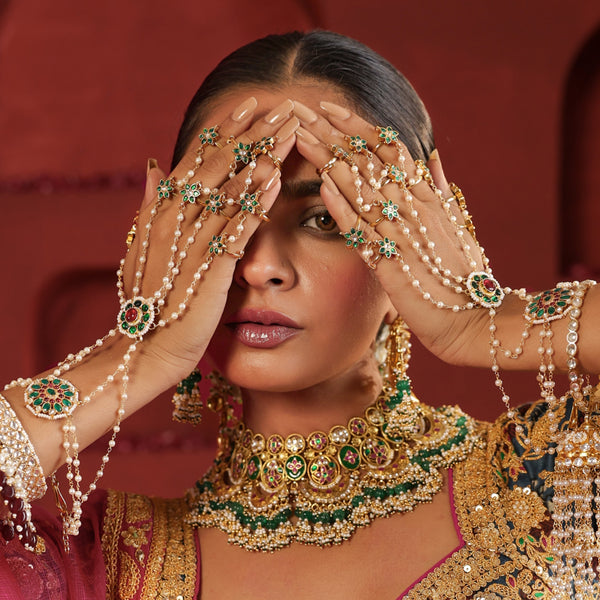 MDHP985- Green and Red Colour Gold Plated Jadau Kundan Hathphool (5 Line)