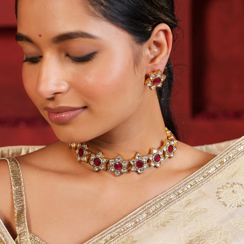 MDN933- White and Pink Colour Gold Plated Jadau Kundan Thappa Choker Set