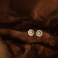 Green and White Colour Gold Plated Jadau Kundan Flower Motif Earcuff (Bugadi)