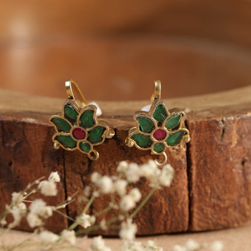 Green and Pink Colour Gold Plated Jadau Kundan Flower Motif Earcuff (Bugadi)