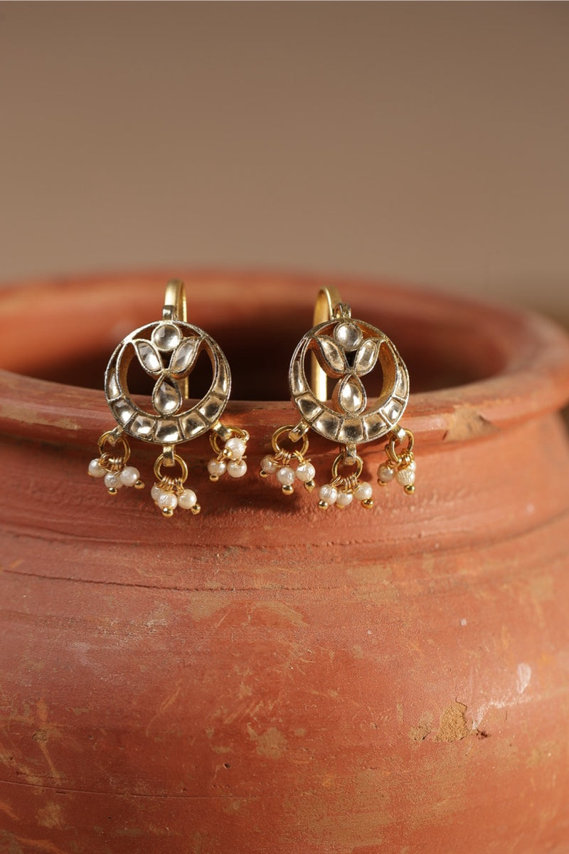 White Colour Gold Plated Jadau Kundan Earcuff (Bugadi)