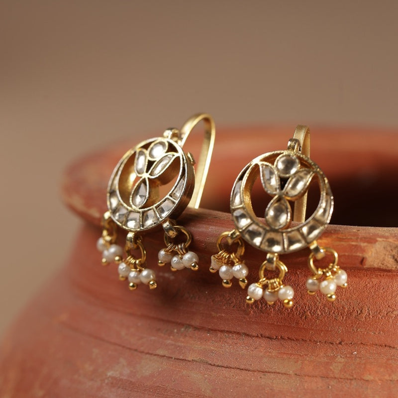 White Colour Gold Plated Jadau Kundan Earcuff (Bugadi)