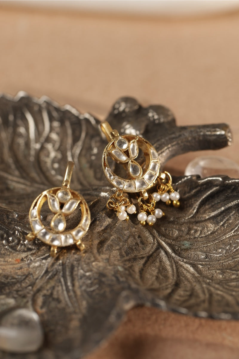 White Colour Gold Plated Jadau Kundan Earcuff (Bugadi)