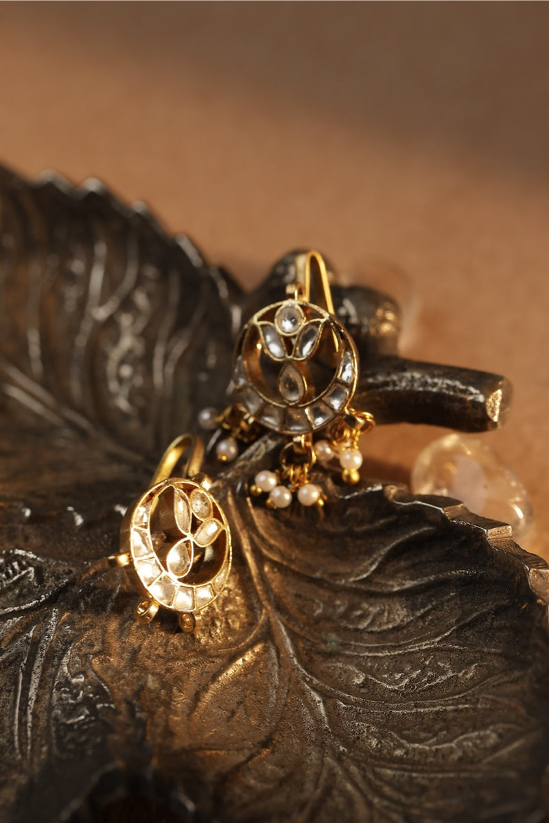 White Colour Gold Plated Jadau Kundan Earcuff (Bugadi)
