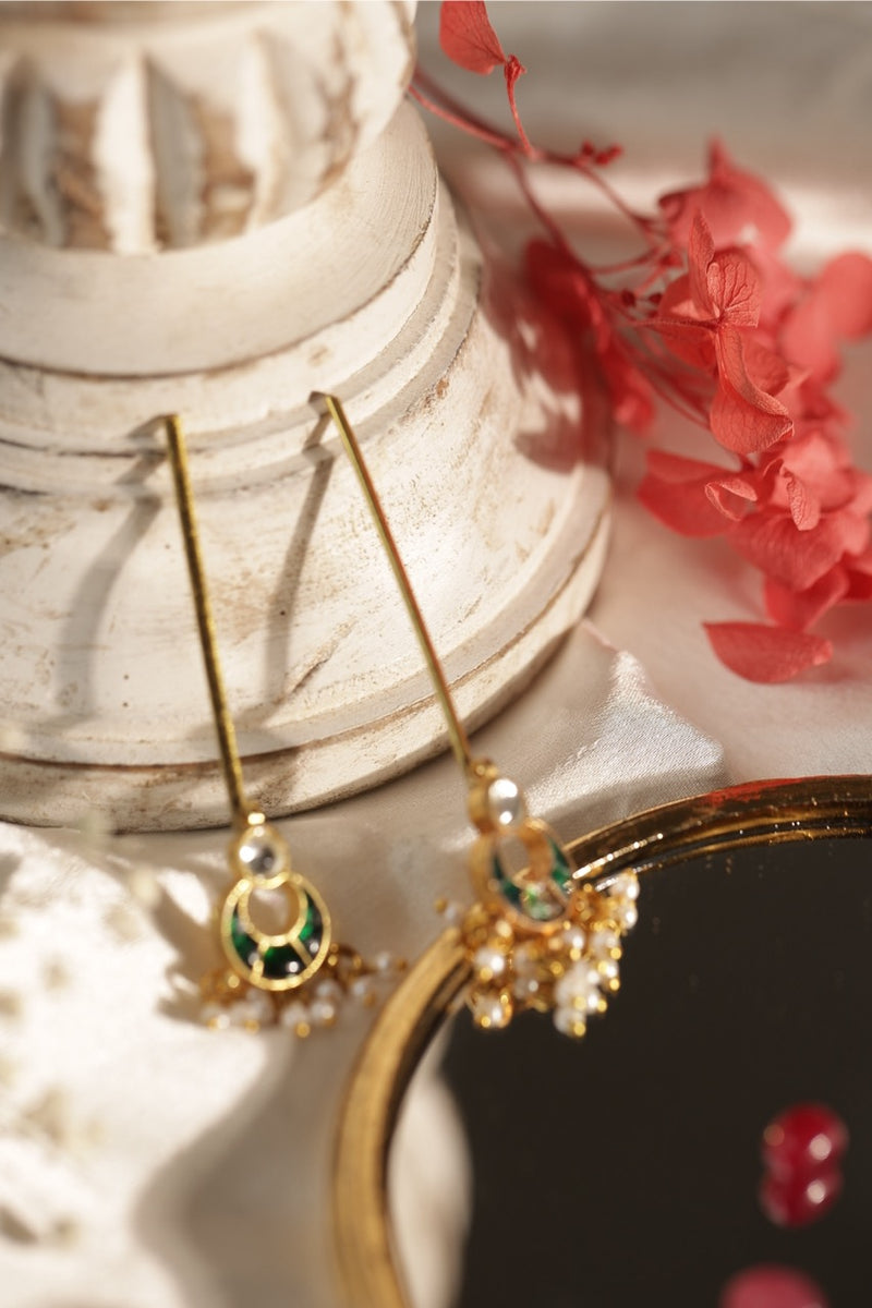 Green and White Colour Gold Plated Jadau Kundan Earcuff (Bugadi)