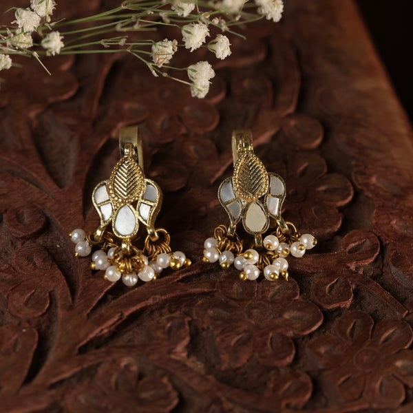 White Colour Gold Plated Mother of Pearl Earcuff (Bugadi)
