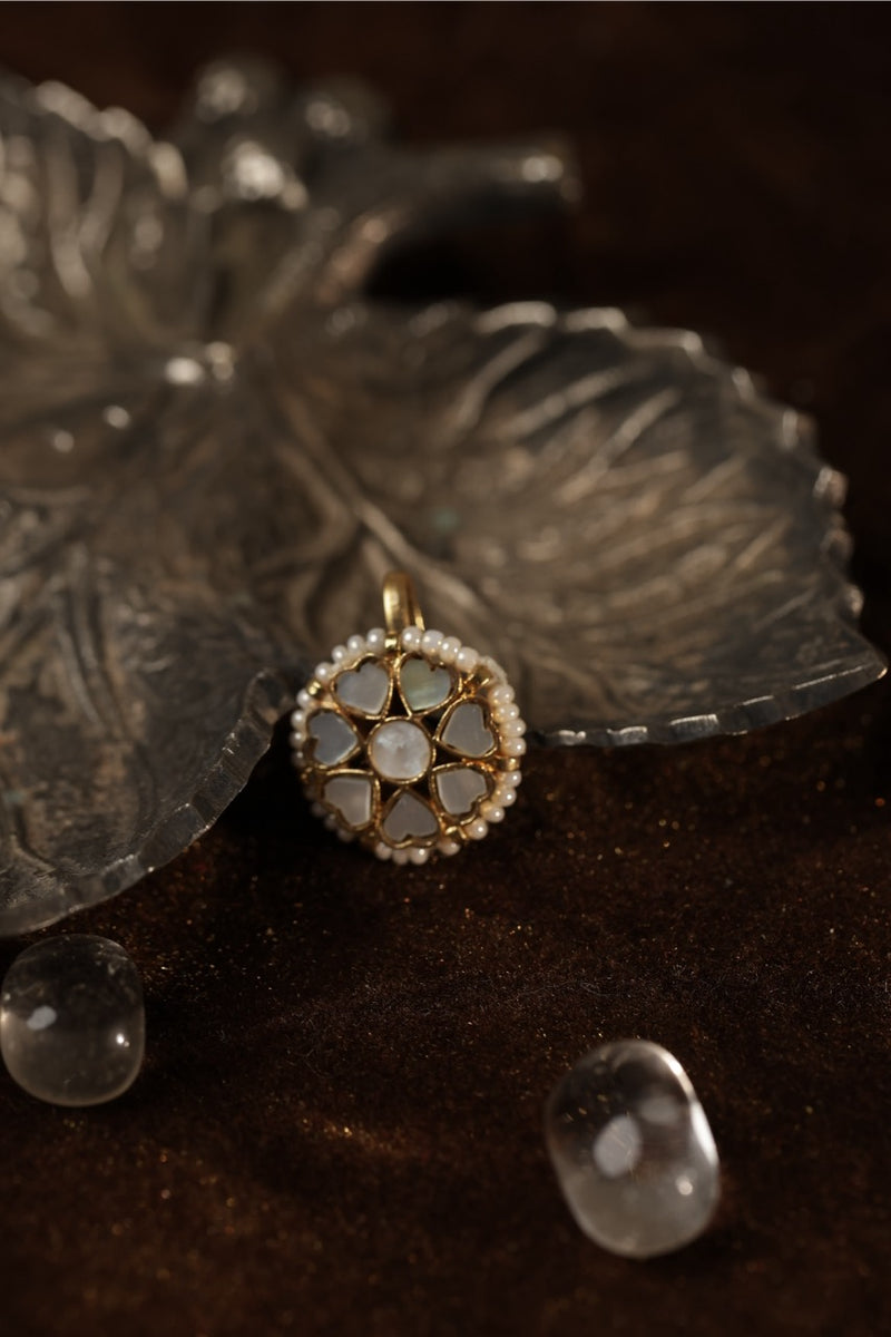 White Colour Gold Plated Mother of Pearl Earcuff (Bugadi)
