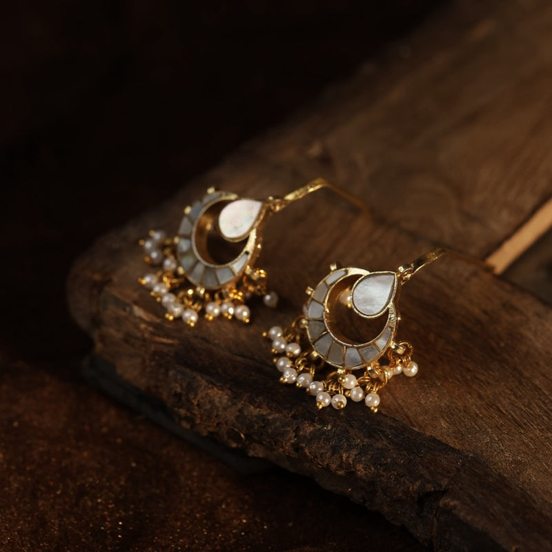 White Colour Gold Plated Mother of Pearl Earcuff (Bugadi)