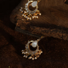 White Colour Gold Plated Mother of Pearl Earcuff (Bugadi)