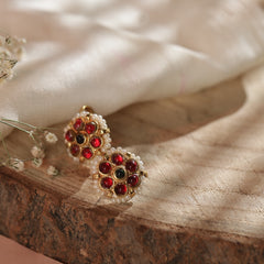 Red and Green Colour Gold Plated Jadau Kundan Flower Motif Earcuff (Bugadi)