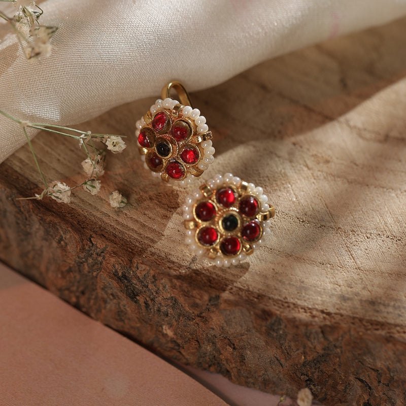 Red and Green Colour Gold Plated Jadau Kundan Flower Motif Earcuff (Bugadi)
