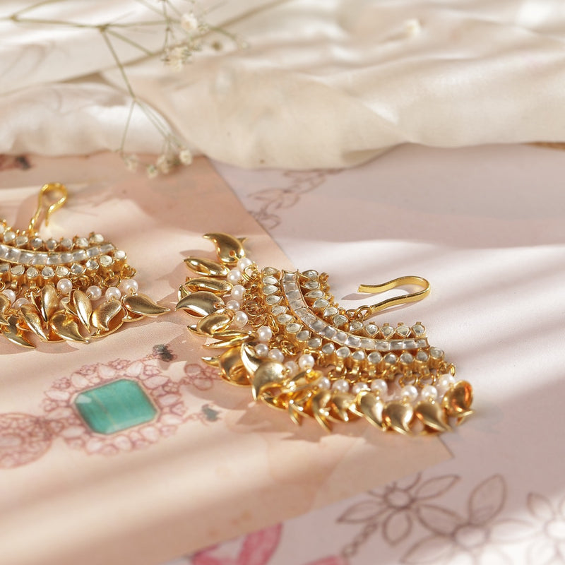 White Colour Gold Plated Jadau Kundan Juda Pin
