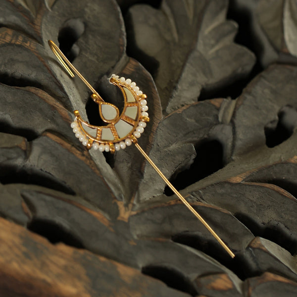 MDE369- White Colour Gold Plated Mother of Pearl Earcuffs