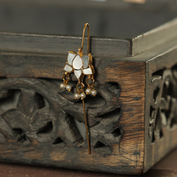 MDE371- White Colour Gold Plated Mother of Pearl Earcuffs