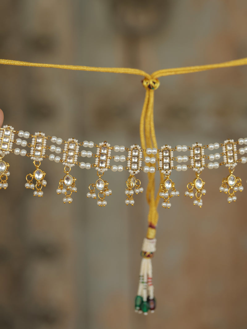 White Colour Gold Plated Jadau Kundan Choker Set