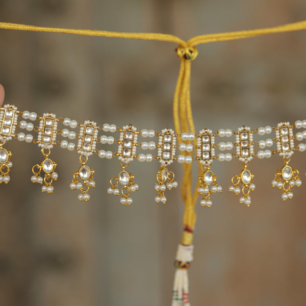 MDN337- White Colour Gold Plated Jadau Kundan Choker Set