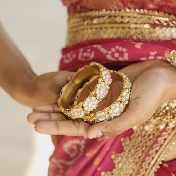 MDB357- White Colour Gold Plated Jadau Kundan Thappa Bangle