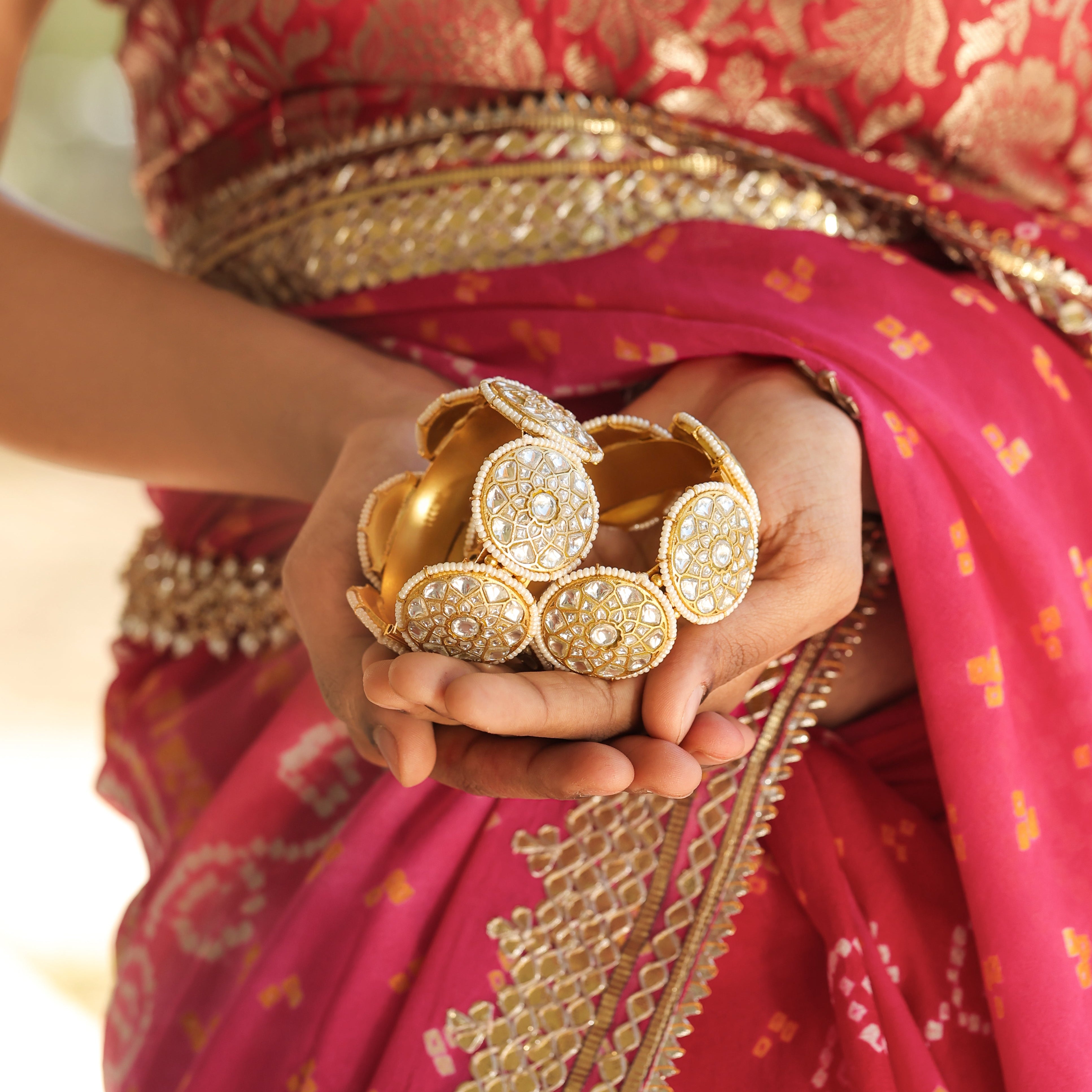 MDB413- White Colour Gold Plated Jadau Kundan Thappa Bangle