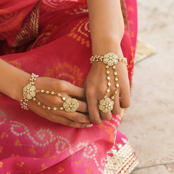 MDHP408- White Colour Gold Plated Mother of Pearl Hathphool