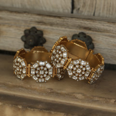 MDB358- White Colour Gold Plated Jadau Kundan Thappa Bangle