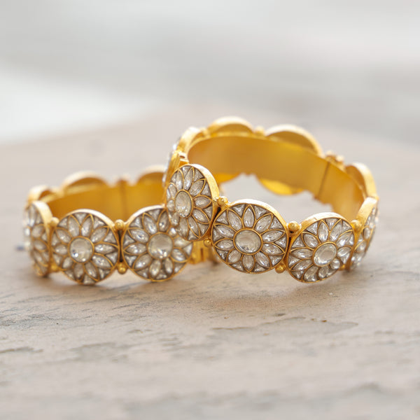 MDB361- White Colour Gold Plated Jadau Kundan Thappa Bangle