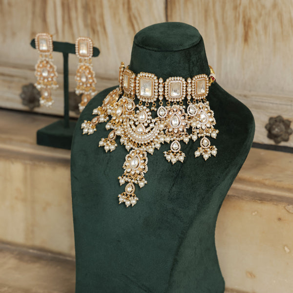 MDN341- White Colour Gold Plated Jadau Kundan Choker Set