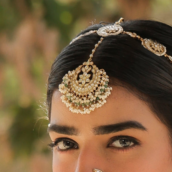 MDT407- White and Green Colour Gold Plated Jadau Kundan Tika