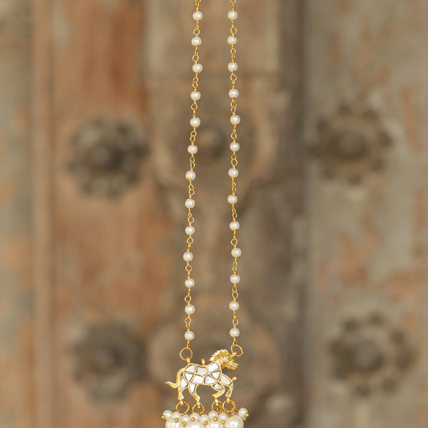 MDN142- White Colour Gold Plated Mother of Pearl Horse Motif Pendant