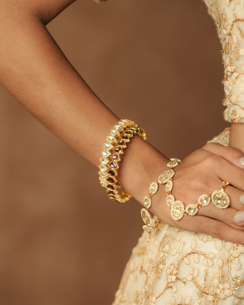 White Colour Gold Plated Jadau Kundan Bangle