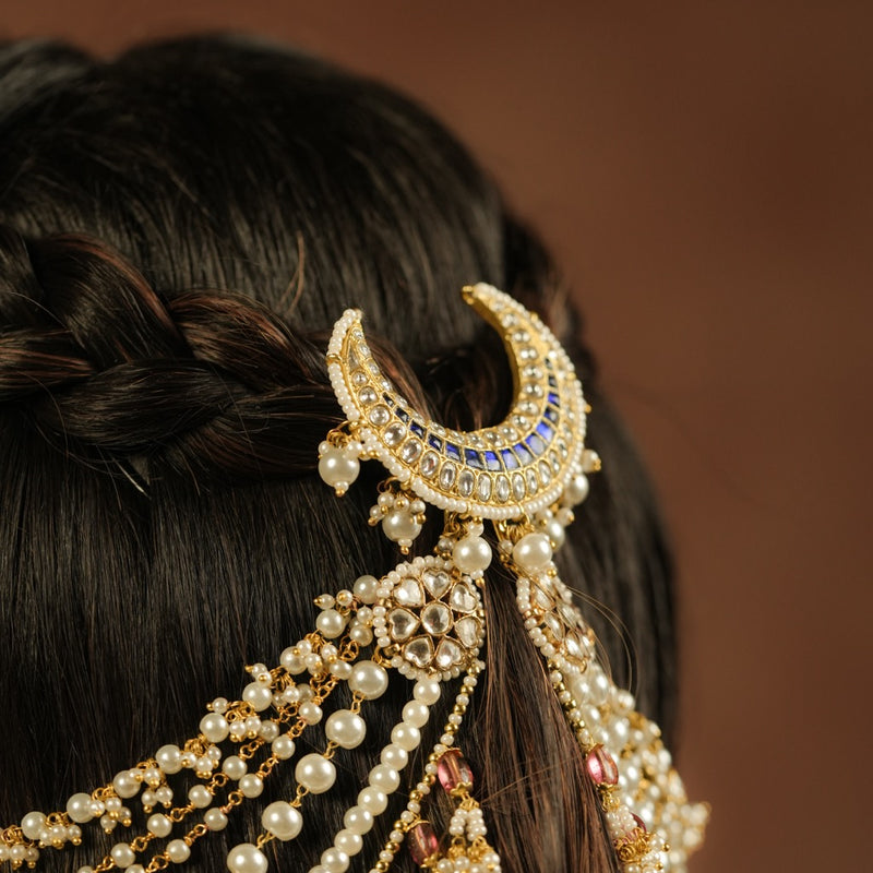 White and Rodolight Colour Gold Plated Jadau Kundan Kanchain