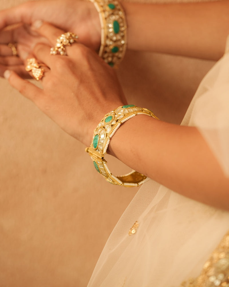 Turquoise ans White Colour Gold Plated Jadau Kundan Thappa Bangle