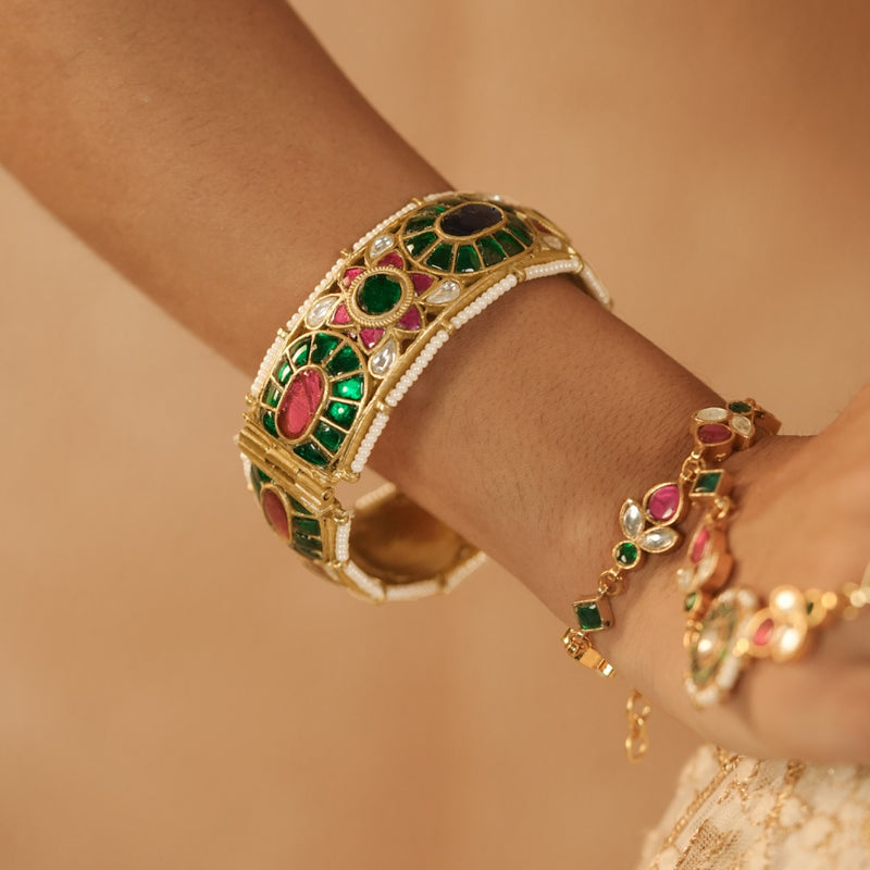 Multi Colour Gold Plated Jadau Kundan Thappa Bangle
