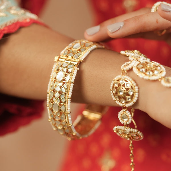 White Colour Gold Plated Mother of Pearl Bangle