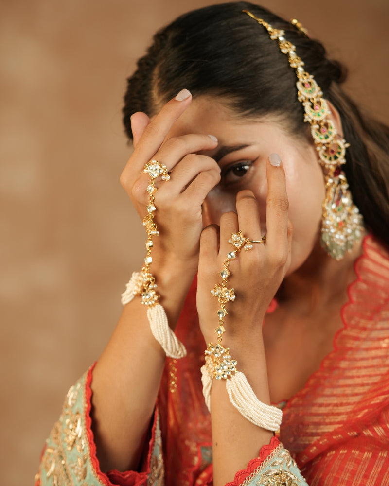MDHP1266 - White Colour Gold Plated Jadau Kundan Hathphool